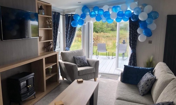 Tattershall Casa | Brand-new Luxury Lodge with Hot Tub (no pets) - 3 bedrooms - 2 bathrooms