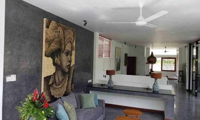 Peliatan Villa | Villa de lujo a estrenar, con espacio abierto brillante