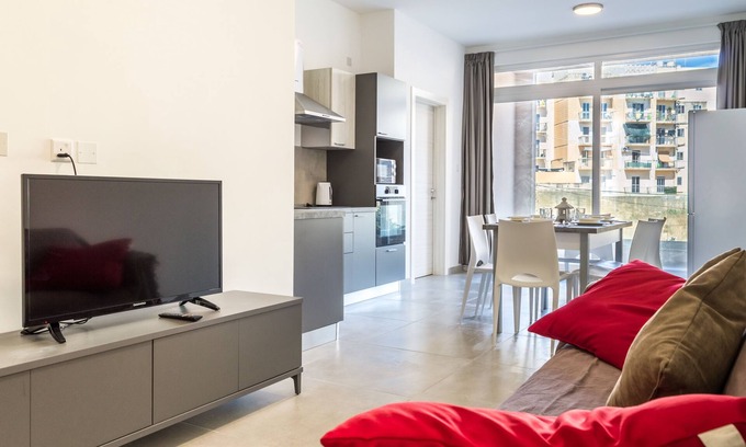 Qawra Apartamento | Brand new Modern and Bright Apartment C1