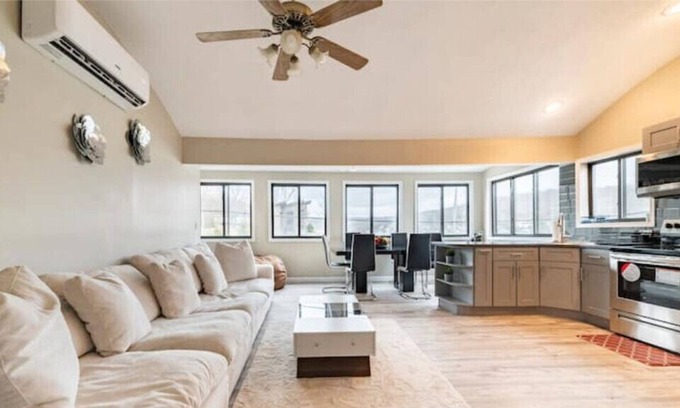 Harveys Lake Apartamento | Brand New Modern stay in Harvy Lake PA