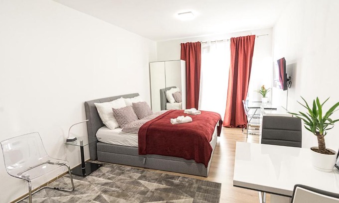 Malesice Apartamento | Brand New Modern Stylish Apartment + parking & balcony