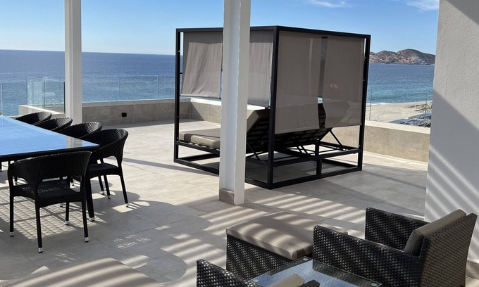 Santa Rosa Casa | Brand new Oceanview Penthouse with private hot tub