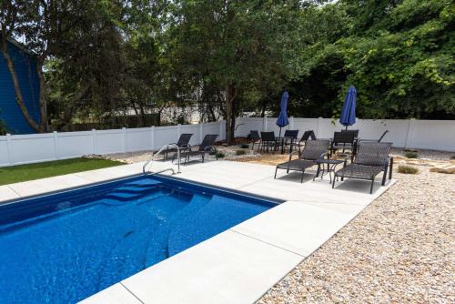 Southern Shores Casa | BRAND NEW Pool Hot Tub & Dog Friendly