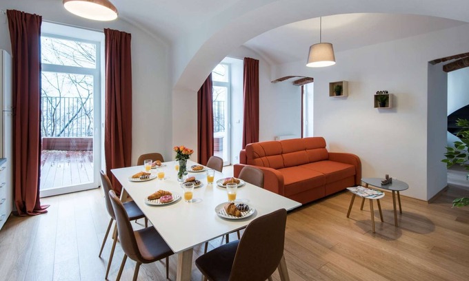 Zizkov Apartamento | pragueforyou ❤ RE02 ❤ NUEVO luminoso apt w / Terraza