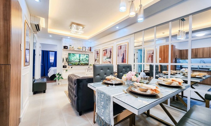 Paranaque Condominio | BRAND New Reina Suites 2BR,200 Mbps Fast Internet,Swimming Pool+Airport Shuttle