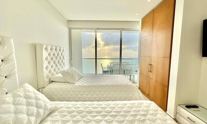 Bocachica Apartamento | Brand New Spectacular sea front condo