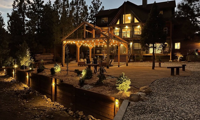 Big Bear Chalet De Esquí | Brand New Stylish Chalet Fire Pit Duplex