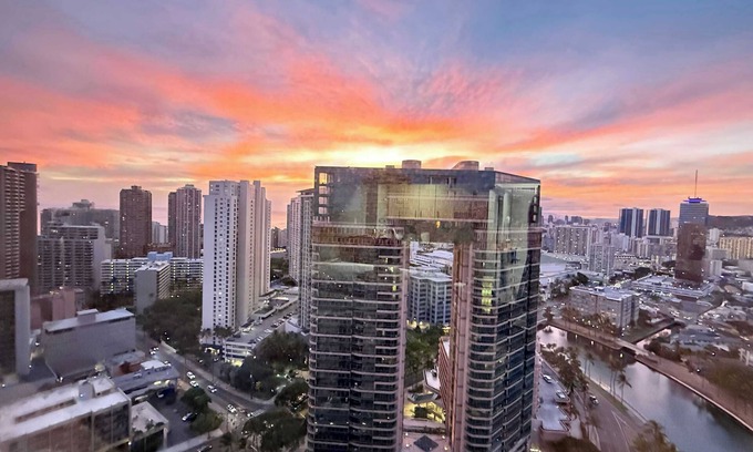 Waikiki Apartamento | Brand New Waikiki 2BD 2BA Ocean City View