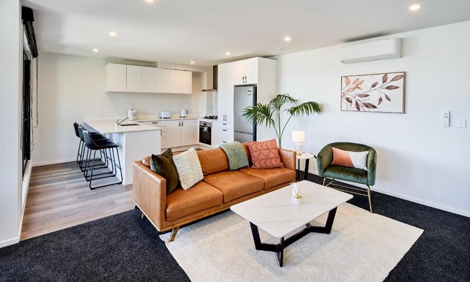 Wellington Casa | Brand New with Ocean Views