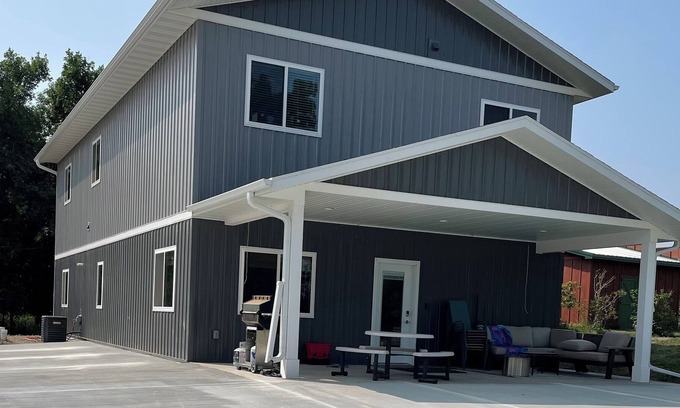 Lake City Casa | Brand new year-around lake cabin on Clear Lake!