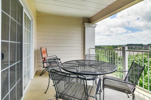 Branson Apartamento | Branson Condo with Pool Access and Views, 3 Mi Dtwn!