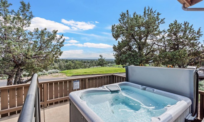 Powell Butte Cabina | Brasada Ranch | 2 King Suites | Beautiful Views