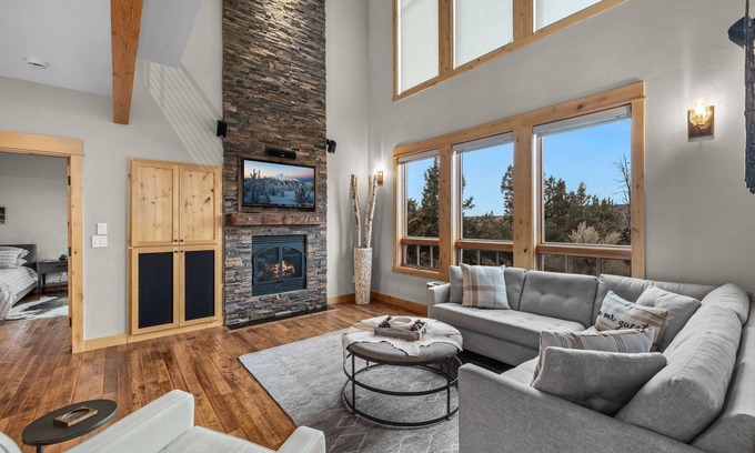 Powell Butte Cabina | Brasada Ranch Luxury Cabin - 3 Beds - Views