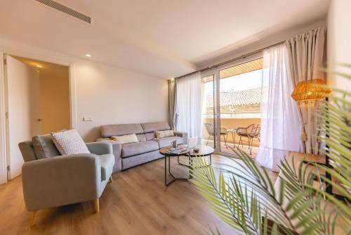 el Mercadal Apartamento | Bravissimo Domènica, 2 bedrooms and balcony