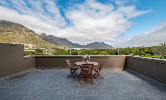 Hout Bay Apartamento | Breakers Apartment Near Hout Bay Harbour