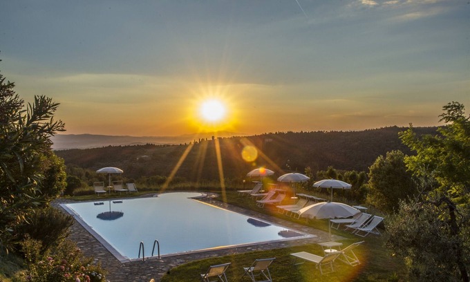 Castellina in Chianti Apartamento | Impresionante vista, típico, encantador con piscina