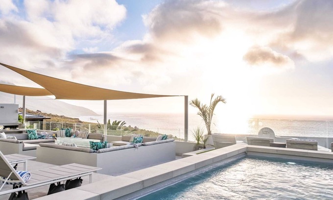 Camps Bay Villa | Breathtaking Coastal Villa Atlantic Horizons