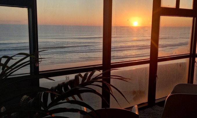 Daytona Beach Apartamento | Breathtaking Direct Oceanfront