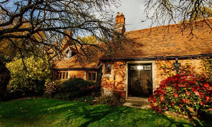 Burnham-on-Crouch Casa | Breathtaking Elizabethan Manor House