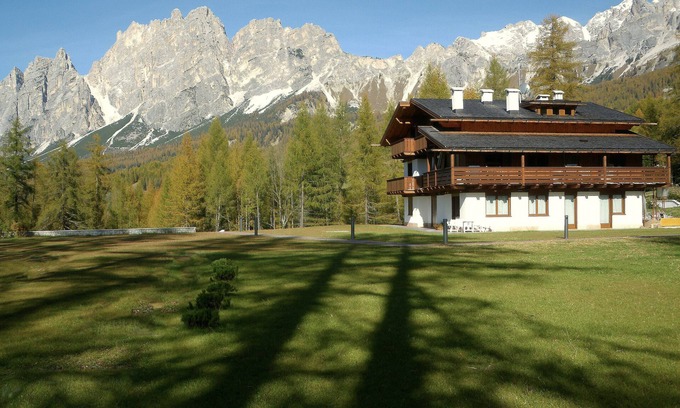 Cortina d'Ampezzo Apartamento | Vista impresionante! Cortina centro a 1,3 km.