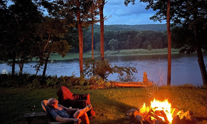 Barryville Casa | Breathtaking Riverfront Home on the Delaware River