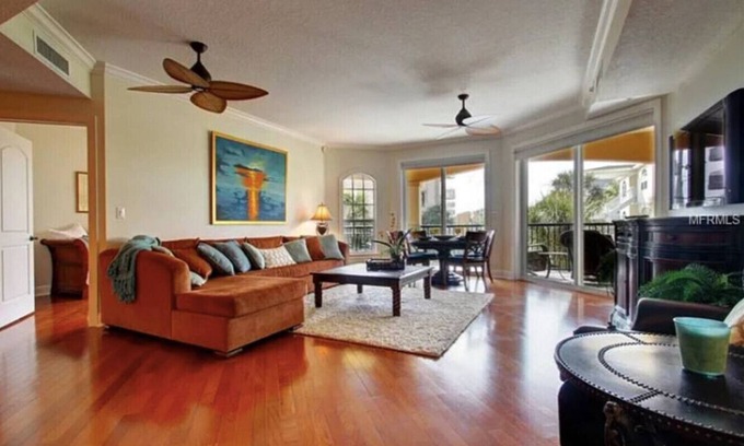 Indian Rocks Beach Apartamento | Breathtaking Gulf Front Condo