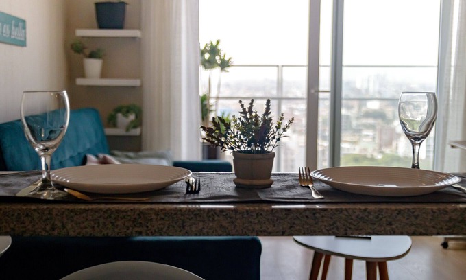 La Victoria Apartamento | Breathtaking view and prime location in Lima.