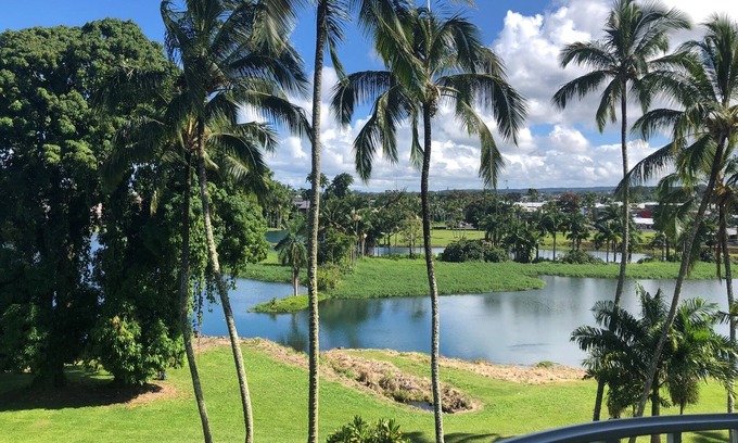 Hilo Condominio | Breathtaking Views - 2 Bd Condo w/ Pool, A/C, WiFi, Parking