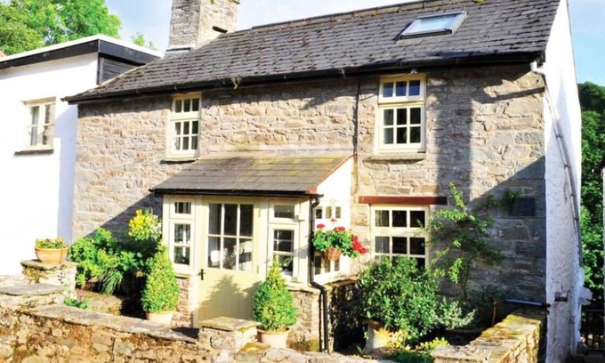 Brecon Casa | Brecon Mill in the beautiful Brecon
