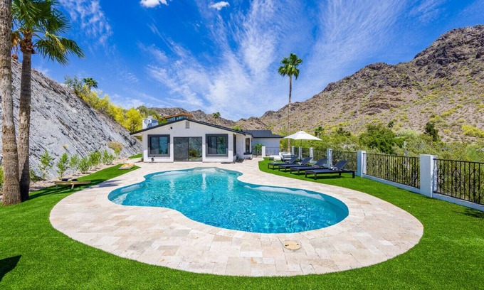 Biltmore Highlands Casa | Breezy 3BR | Private Pool + Chef’s Kitchen + More