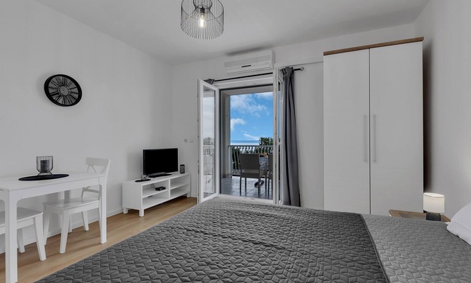 Brela Apartamento | Brela Fewo A3 mit Grossem Balkon und Schone Aussicht auf Inseln, Ruhige Lage