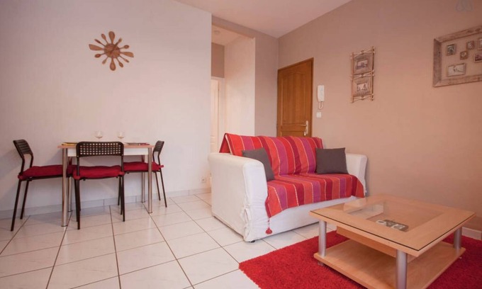 Rive Droite Apartamento | BREST Bastante T1 bis cerca del puerto y hypercentre. WIFI y aparcamiento gratuito