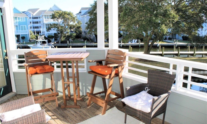 Manteo Condominio | Breton Bay Hideaway - Buccaneer Village 314