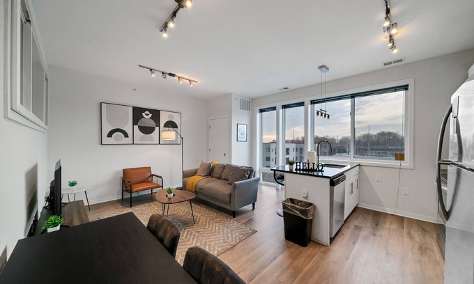 Brewerytown Apartamento | Brewerytown Condo I Free Parking I Pool I Gym