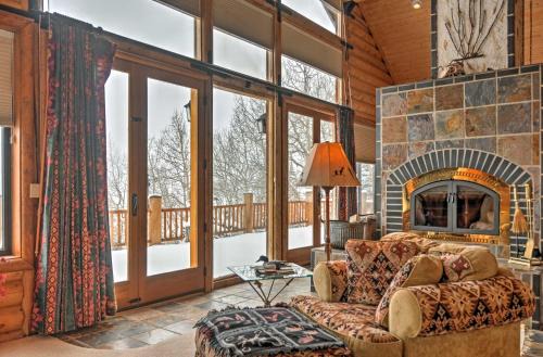 Brian Head Casa | Brian Head Cabin Minutes from Slopes with Game Room!