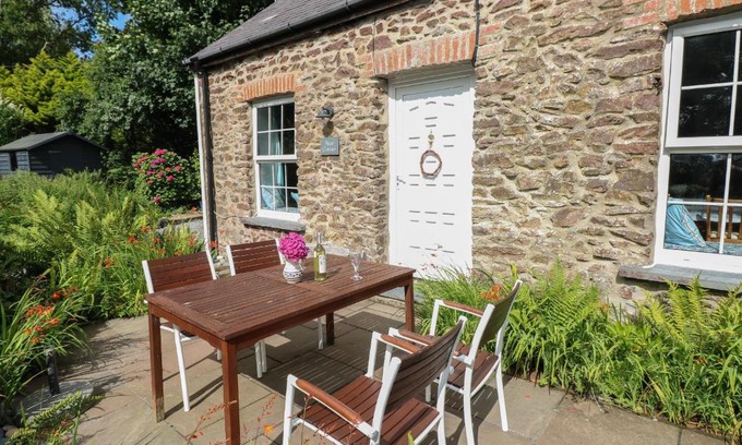 Milford Haven Casa | Briar Cottage