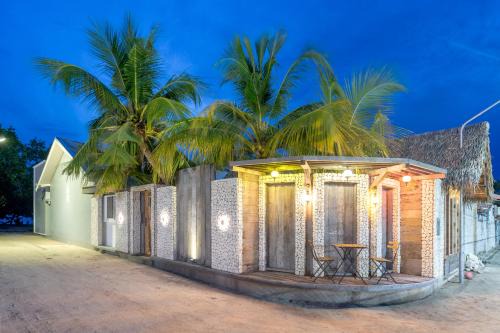 Rasdhoo Casa | Brickwood Rasdhoo- Beach front