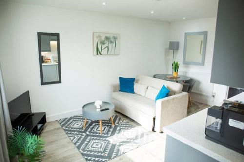 Shottery Apartamento | Bridge House Apartments - Free Parking