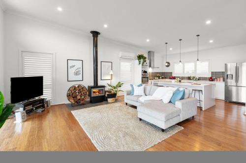 Bonnie Doon Casa | Bridge Water Views