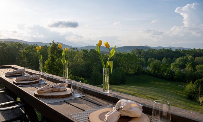 Mills River Casa | Bridlewood Farm | Hot Tub | Mountain Views