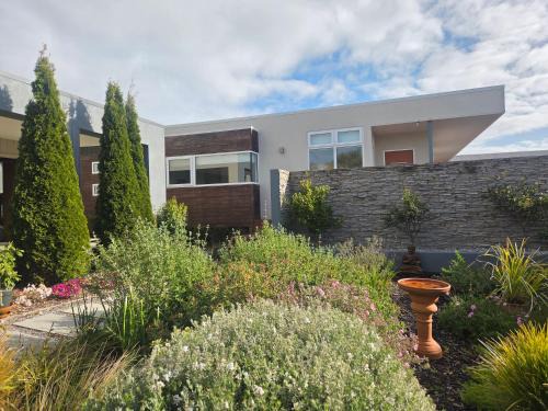 Bridport Casa | Bridport Breeze