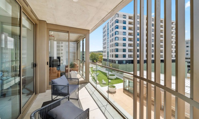 Canberra Apartamento | Bright 2-Bed Apartment with Gym, BBQ & Pool Access