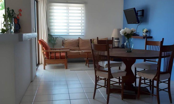 Mauricio Castro Apartamento | Bright and Cozy Apartment in Quiet San Jose del Cabo area for Families & Friends