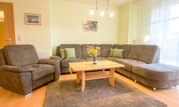 Zingst Apartamento | Bright and friendly furnished apartment in a central and quiet location!