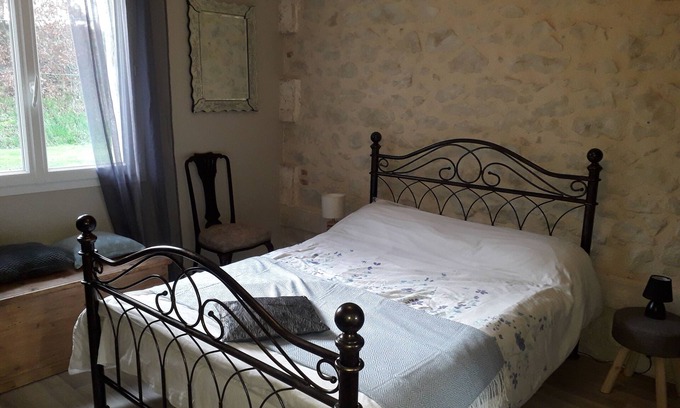 Tombeboeuf Apartamento | Luminoso y nuevo apartamento de dos dormitorios en planta baja con jardín privado.