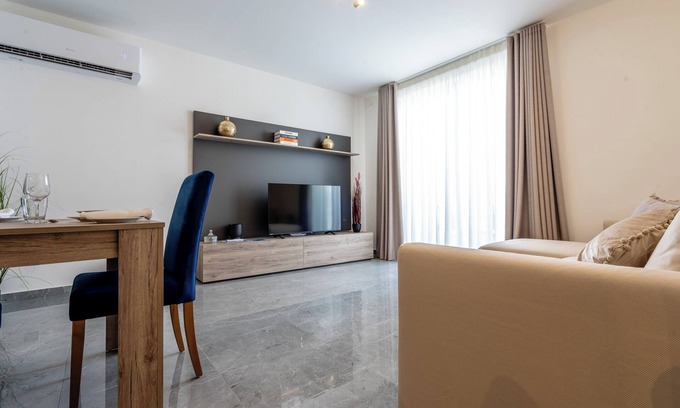 Tal-Ibrag Apartamento | Bright and Spacious 2 Bedroom Penthouse