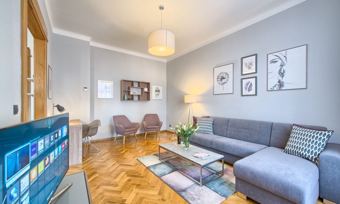 Josefov Apartamento | Luminoso y espacioso apartamento histórico de dos dormitorios | Dusni