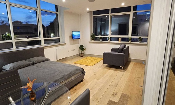 Bruce Grove Apartamento | Bright and spacious studio in the Heart of Tottenham.