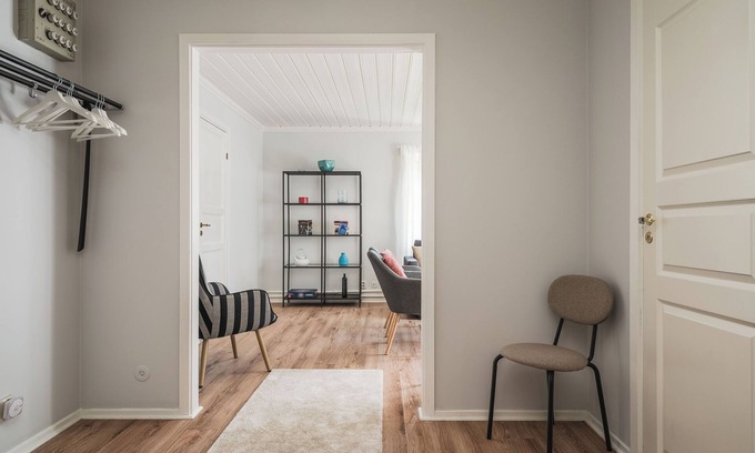 Norberg Casa | Bright and Stylish 3 Bedroom in Norberg