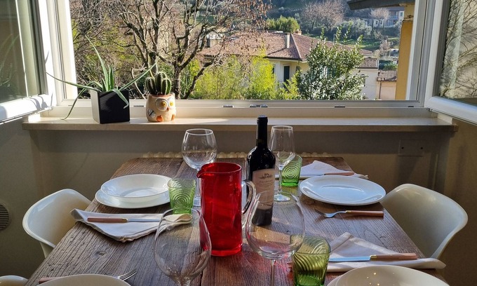 Verona Apartamento | Bright apartment a stone's throw from Roman Theater